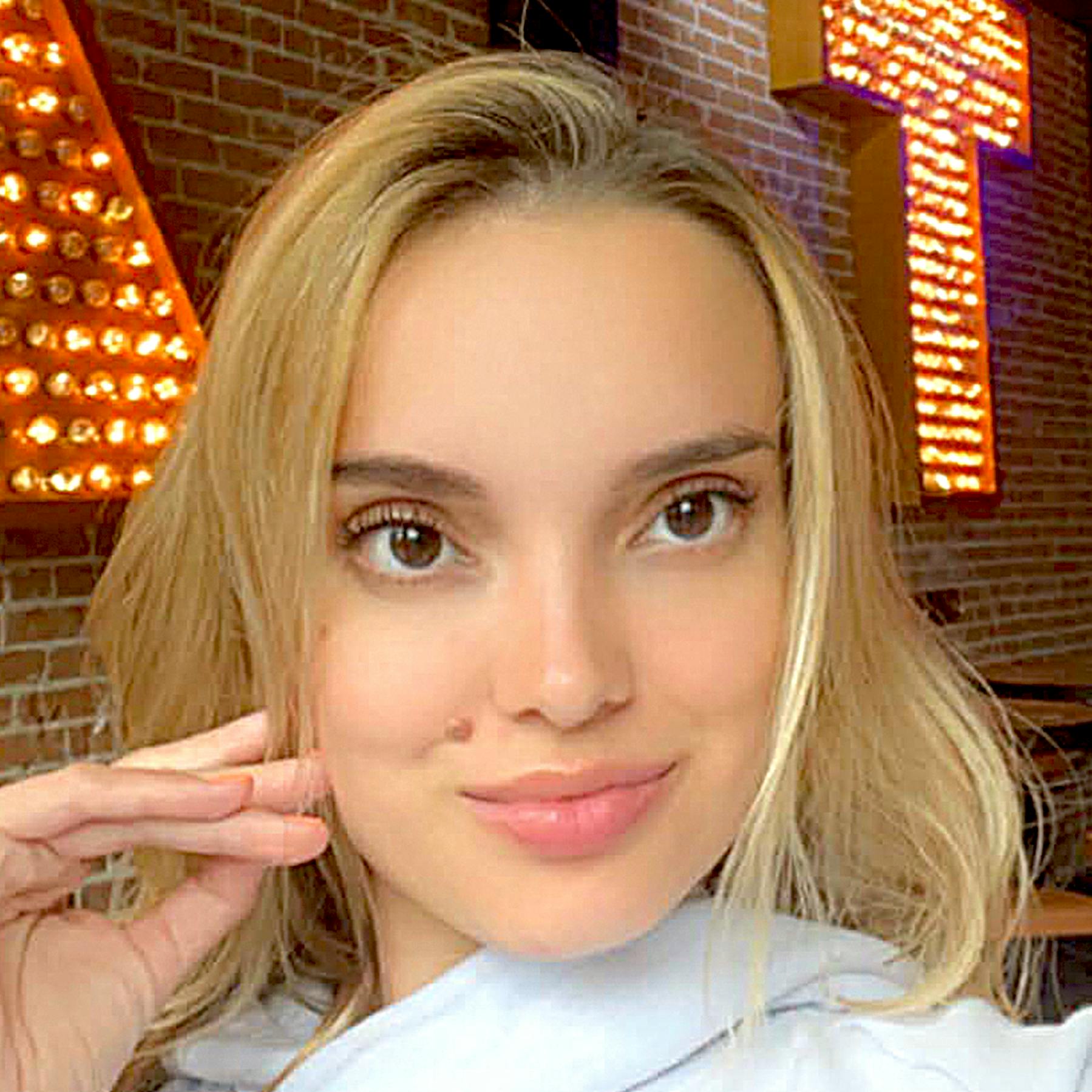 Carolina Samani: The Truth Behind The Discord/Tiktok Leak - wvh8gly