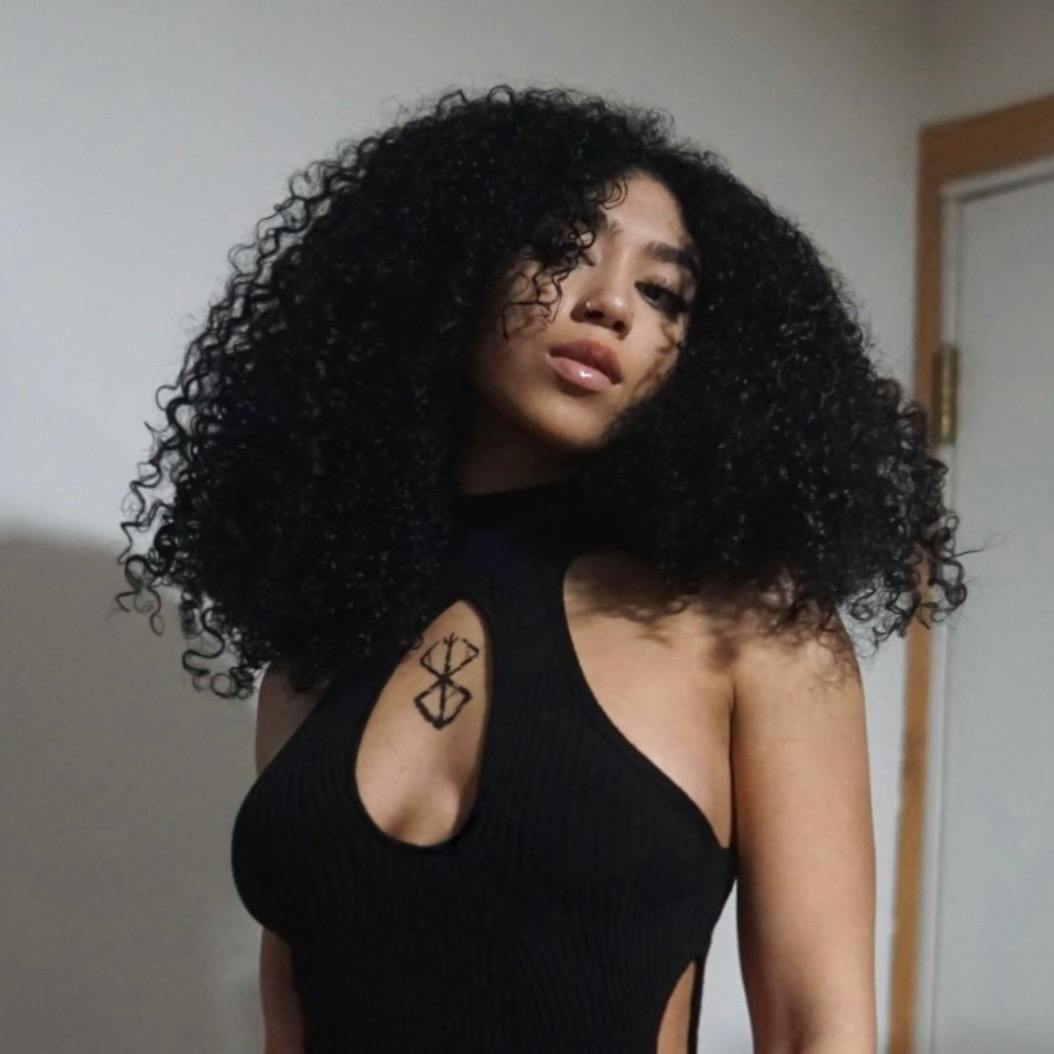 Planoly Creator Store | @frizzyimposter