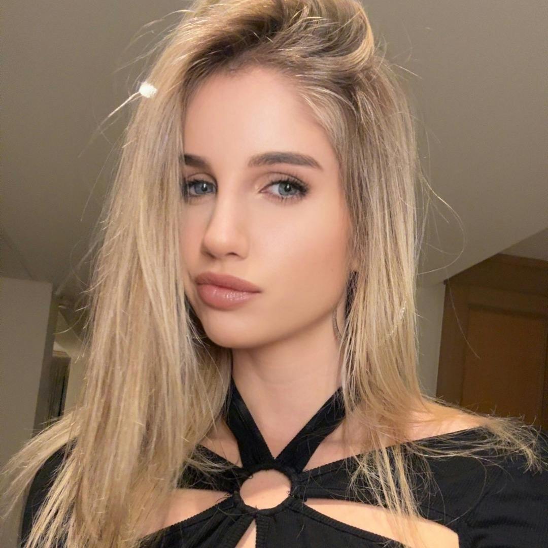 Planoly Creator Store | Alina 🐯